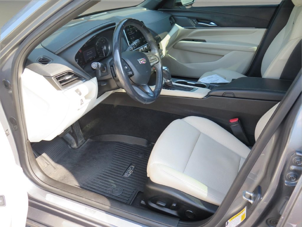 Certified 2021 Cadillac CT4 Premium Luxury w/ Climate Package AWD/4WD image 9