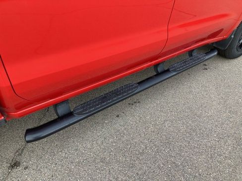 Used 2022 Chevrolet Silverado 1500 Custom image 5