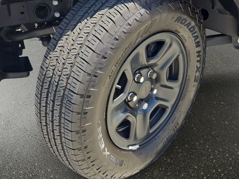 Used 2024 Jeep Wrangler Sport AWD/4WD image 33
