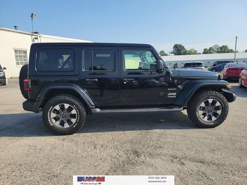 Used 2021 Jeep Wrangler Unlimited Sahara w/ Uconnect 4C Nav & Sound Group AWD/4WD image 27