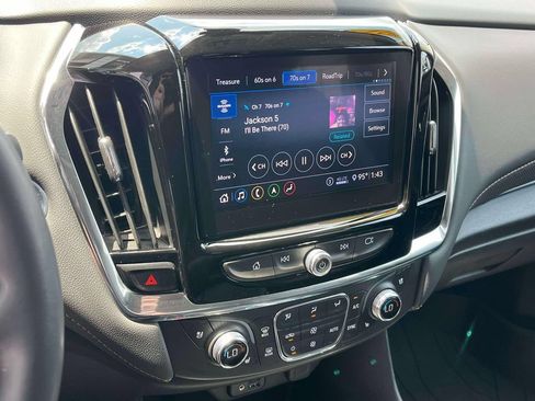 Certified 2021 Chevrolet Traverse Premier w/ LPO, Black Accent Package AWD/4WD image 33
