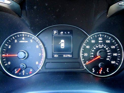 Used 2017 Kia Forte LX w/ LX Popular Package image 19