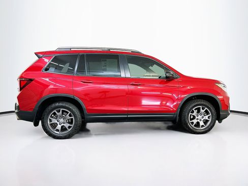 Used 2024 Honda Passport TrailSport image 10