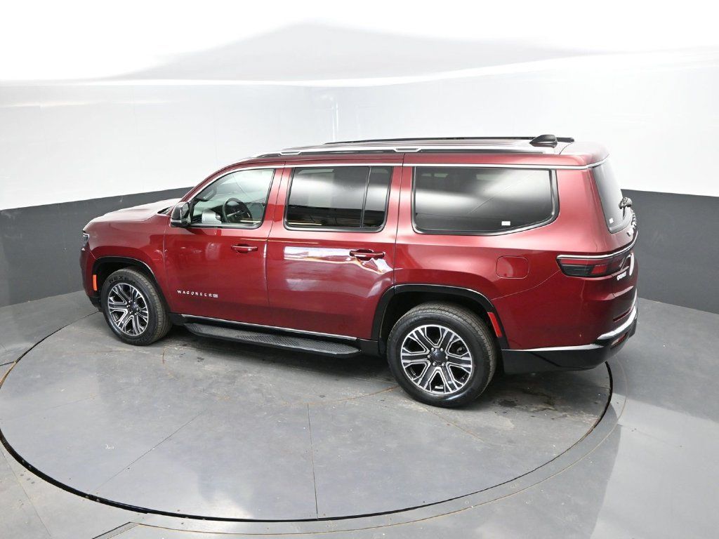 Used 2024 Jeep Wagoneer Series II w/ Flexible Seating Group AWD/4WD image 29