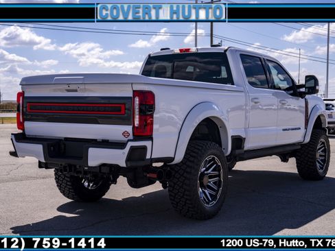 New 2026 Ford F250 Lariat w/ Black Appearance Package image 6