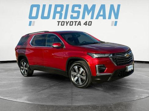 Used 2023 Chevrolet Traverse LT w/ LT Premium Package image 9