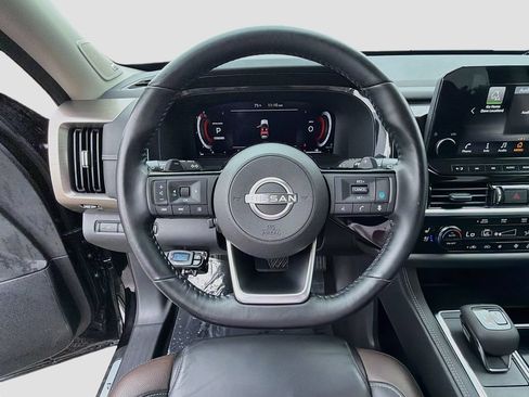 Used 2022 Nissan Pathfinder Platinum w/ Cargo Package FWD image 41