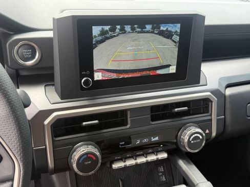 Used 2026 Toyota 4Runner SR5 AWD/4WD image 18