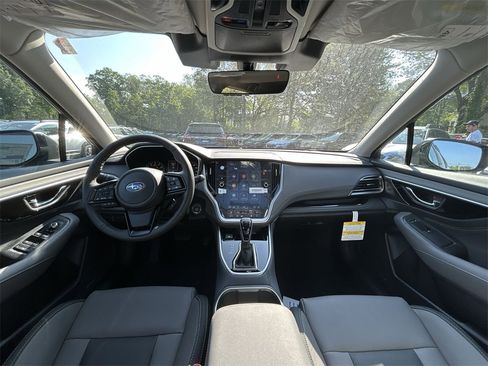 Certified 2025 Subaru Outback Onyx Edition image 12