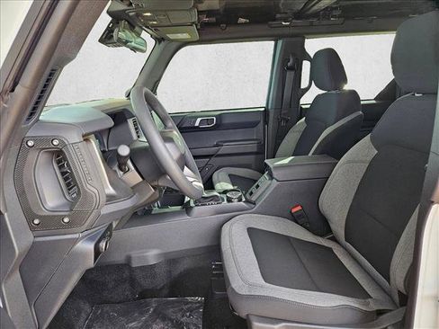 New 2025 Ford Bronco 4-Door AWD/4WD image 4