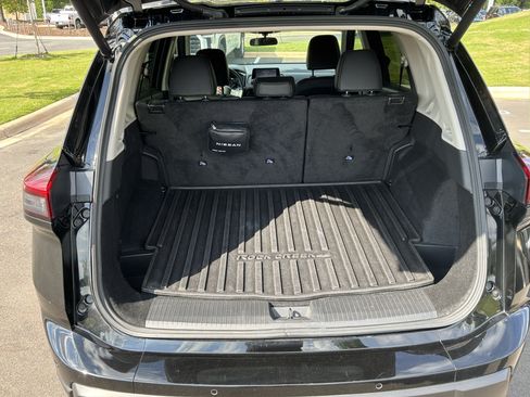 Used 2025 Nissan Rogue SV AWD/4WD image 30