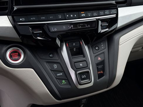 Certified 2025 Honda Odyssey EX-L image 17