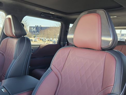 New 2026 INFINITI QX80 Autograph w/ Premium Cargo Package image 16