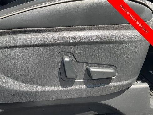 Used 2022 Hyundai Palisade Calligraphy w/ Winter Package image 17