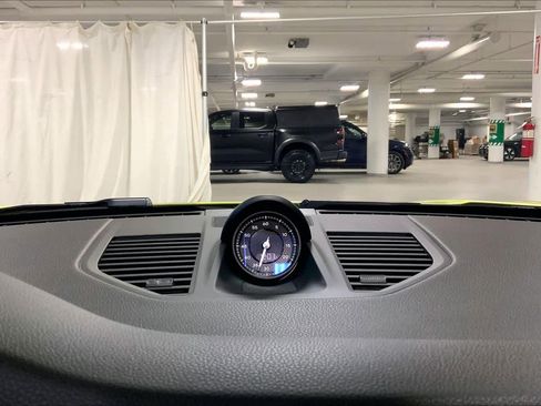 Used 2025 Porsche 911 Carrera image 33