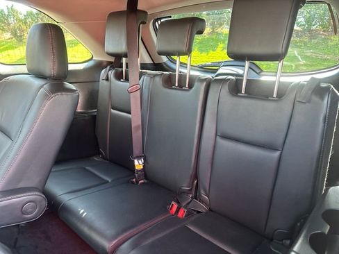 Used 2019 Toyota Highlander XLE FWD image 20