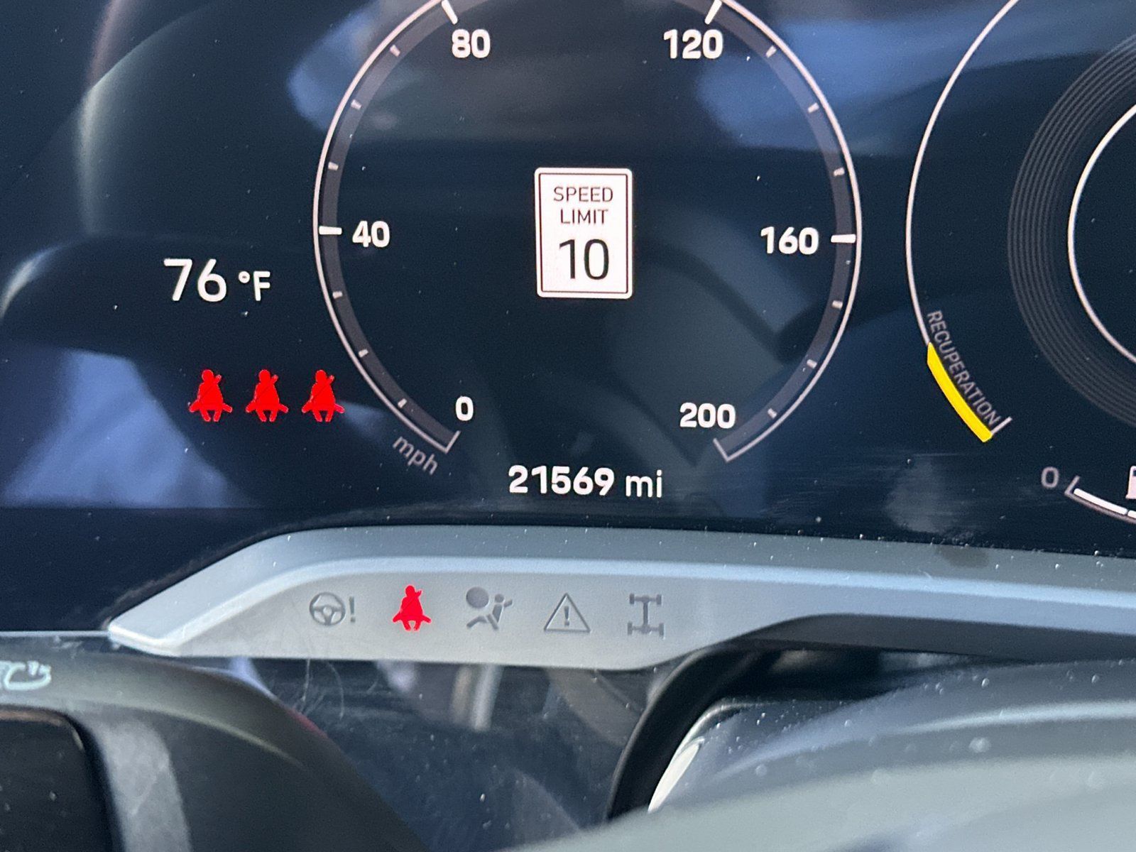 Certified 2023 Porsche Taycan 4S AWD/4WD image 31