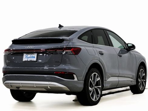 Used 2023 Audi Q4 e-tron Premium image 7