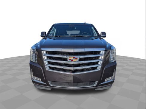 Certified 2018 Cadillac Escalade Premium Luxury AWD/4WD image 9