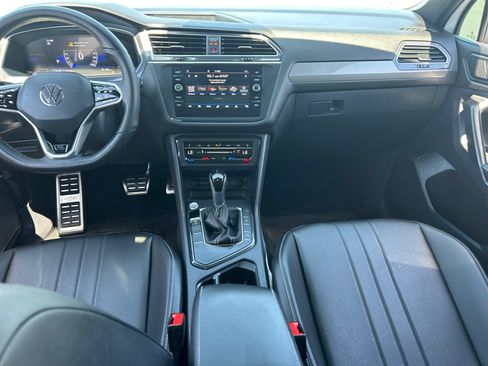 Certified 2024 Volkswagen Tiguan SE R-Line FWD image 20