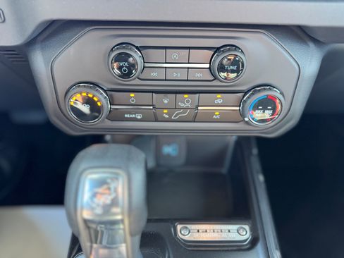 New 2025 Ford Bronco 2-Door image 23