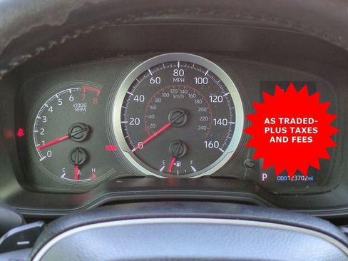 Used 2020 Toyota Corolla SE image 25