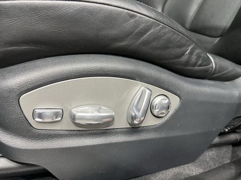 Used 2015 Porsche Macan S image 46