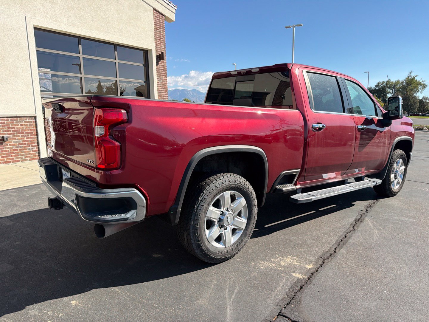 Used 2020 Chevrolet Silverado 2500 LTZ w/ LTZ Premium Package AWD/4WD image 17