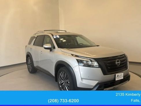 Used 2024 Nissan Pathfinder SL w/ SL Premium Package AWD/4WD image 1