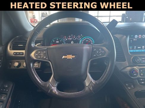 Used 2018 Chevrolet Suburban Premier image 21