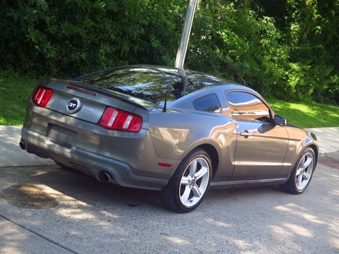 Used 2011 Ford Mustang GT Premium RWD image 21