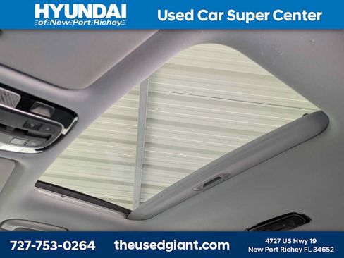 Used 2022 Hyundai Palisade SEL w/ Premium Package FWD image 26