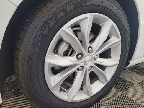 Used 2025 Chevrolet Malibu LT FWD image 31