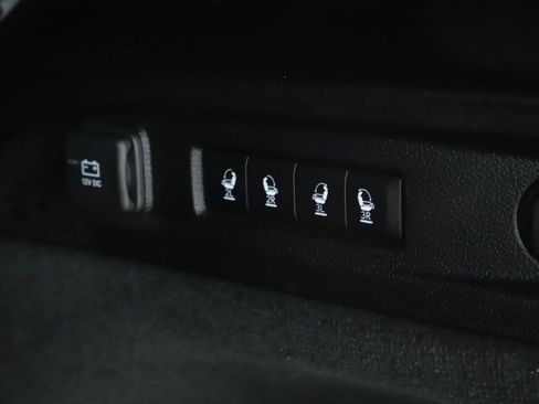 Used 2022 Jeep Grand Cherokee L Summit w/ Advanced Protech Group IV image 23