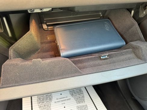 Used 2020 Land Rover Range Rover Evoque S AWD/4WD image 19