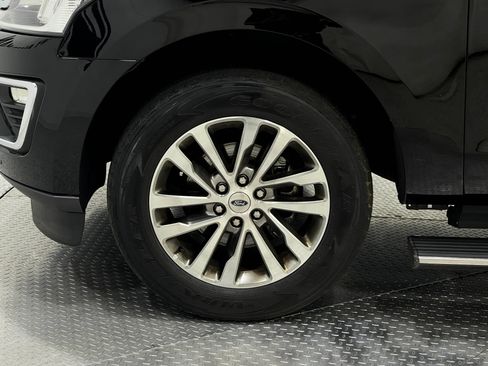 Used 2018 Ford Expedition Max Limited AWD/4WD image 36