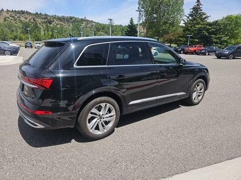 Used 2022 Audi Q7 3.0T Premium Plus AWD/4WD image 4