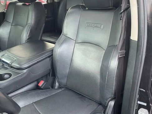 Used 2018 RAM 1500 Laramie image 7