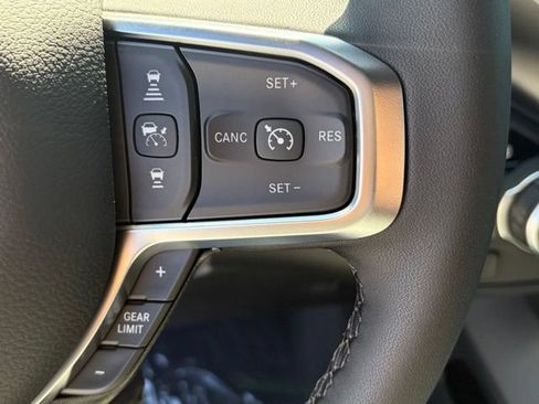 New 2026 RAM 1500 4x4 Crew Cab image 17