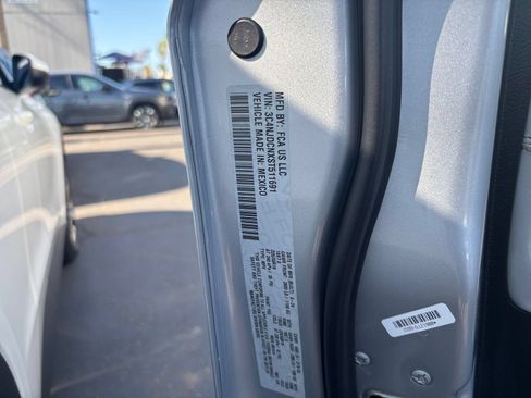 Used 2025 Jeep Compass Limited AWD/4WD image 29