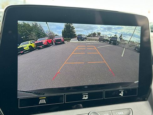 Used 2025 Chevrolet Blazer RS image 28