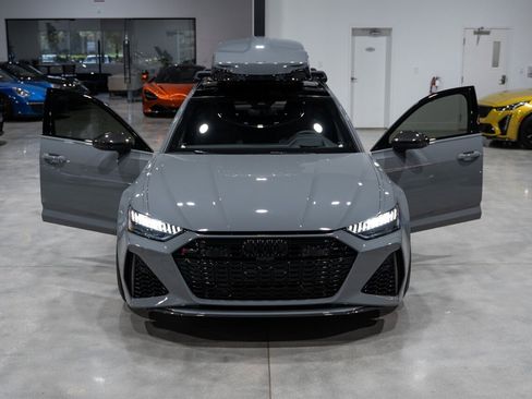 Used 2022 Audi RS 6 4.0T quattro Avant w/ Carbon Optic Package image 42