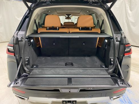 Used 2023 BMW X7 xDrive40i w/ Premium Package image 33