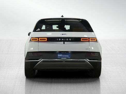 Used 2023 Hyundai Ioniq 5 SEL image 4