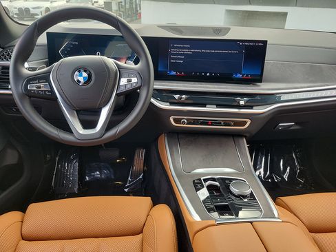 Used 2025 BMW X5 sDrive40i w/ Parking Assistance Package RWD image 10
