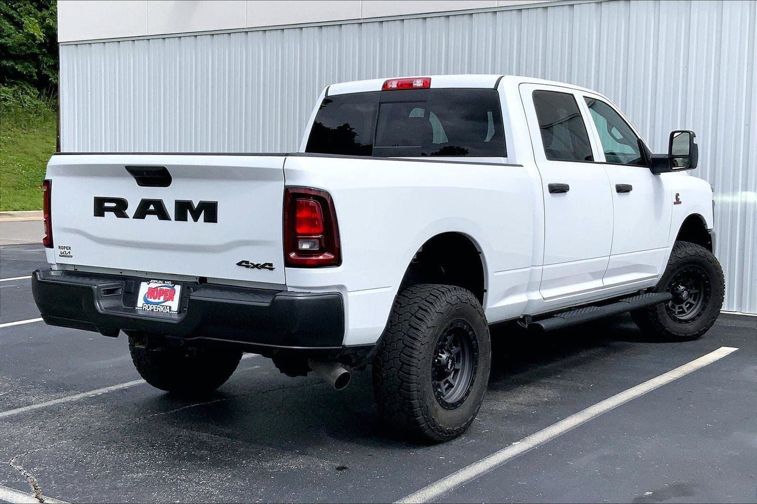 Used 2025 RAM 2500 Tradesman AWD/4WD image 11