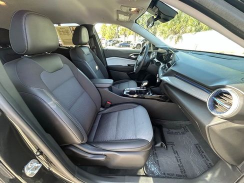 Used 2024 Chevrolet Trax LT image 23