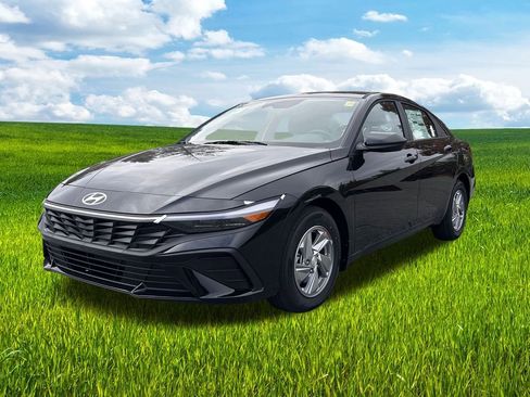 New 2026 Hyundai Elantra SE image 10