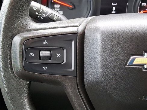 Used 2021 Chevrolet Silverado 1500 Custom image 19