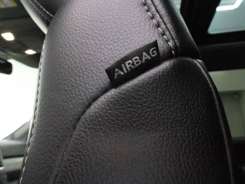 Used 2017 Ford F350 Lariat w/ Lariat Ultimate Package image 47